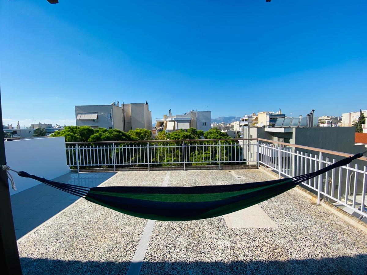 地铁站旁,免费停车位,距机场15分钟车程,独享80平米露台和美景,星空帐篷,舒适淋浴,宽敞3间房3张双人床公寓 أثينا المظهر الخارجي الصورة